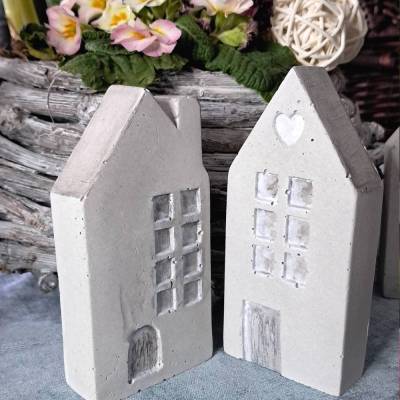 Betonhäuser Set – Handgefertigte Betondeko für Garten & Wintergarten, bemalt, einzigartig, mit Fenster- & Türdetails