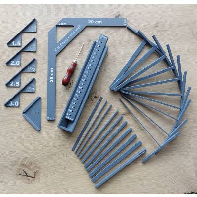 Set Version 2: DIN A5 Vorstichschablone mit Ahle, T-Spacer, Abstandhalter, L-Lineal, Eckwinkel, Schablone Ösen Gummiband
