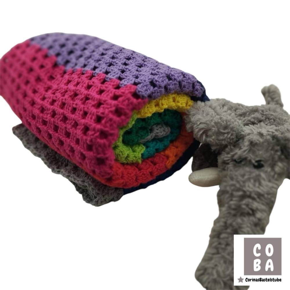 Babydecke gehäkelt aus 100 % Baumwolle – Regenbogen – perfektes Geburtsgeschenk – weich & liebevoll Bild 6