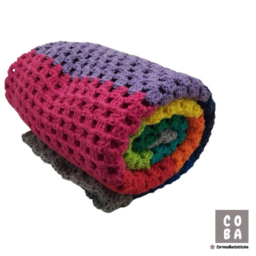 Babydecke gehäkelt aus 100 % Baumwolle – Regenbogen – perfektes Geburtsgeschenk – weich & liebevoll Bild 7