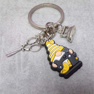 Personalisierbarer Nähzwerg Schlüsselanhänger mit Nähmaschine