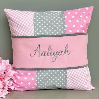 Namenskissen für Mädchen im Patchworkstil / Kissenbezug Sterne, rosa-grau