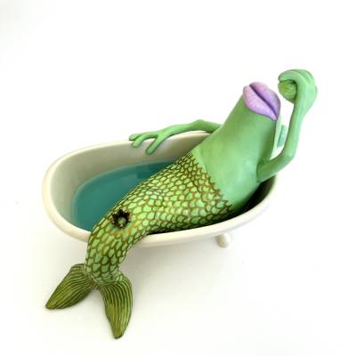 Der Meerjungfrosch ist ein mysteriöses Mischwesen, Frosch Objekt , Froschkönig, Froschplastik,m