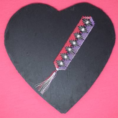 Geklöppeltes Lesezeichen Spinne rot-lila – Handarbeit, 15cm x 3cm