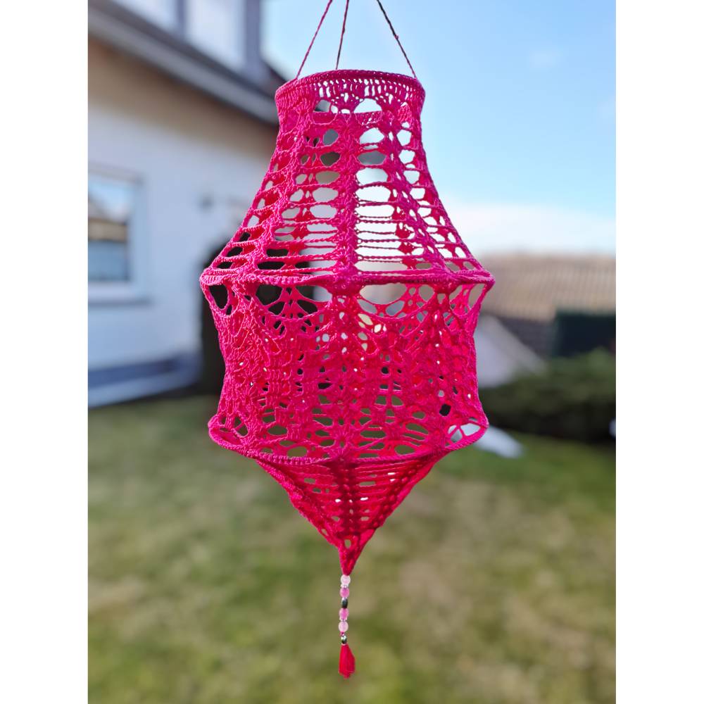 Großer gehäkelter Lampion aus Baumwolle – dekorative Boho Lichtkugel für Wohnraum & Feste
