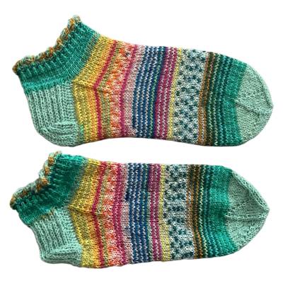 Wollsocken, Sneaker Gr. 42/43, Haussocken, Kuschelsocken handgestrickt in kunterbunten Farben