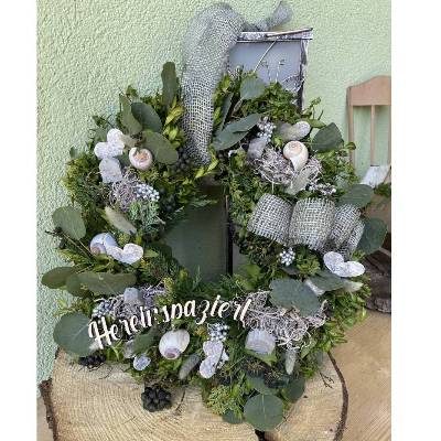Türkranz Naturkranz frischer Kranz Frühlingskranz Grautöne