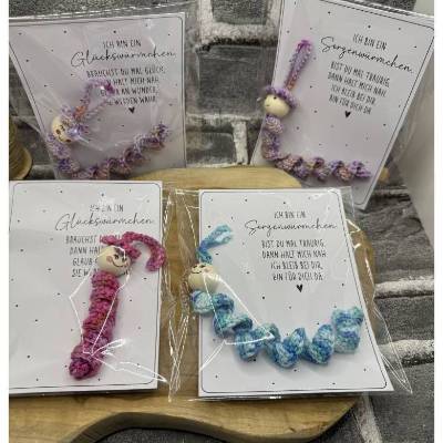 Glückswürmchen oder Sorgenwürmchen I Handgehäkelt I Holzkugeln I Sockengarn