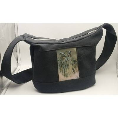 Beuteltasche mit Uhu der Vogelmalerin, Unikat