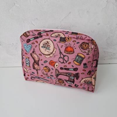 Universaltasche Nähen Kulturtasche altrosa mit Nähzubehör  Motiven– Einzigartiger Kulturbeutel im besonderen Stil