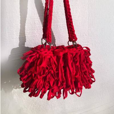 Boho Fransentasche Rot gehäkelt – Festival Bag & Crossbody Tasche aus nachhaltigem Textilgarn |  Boho-Line Unikat