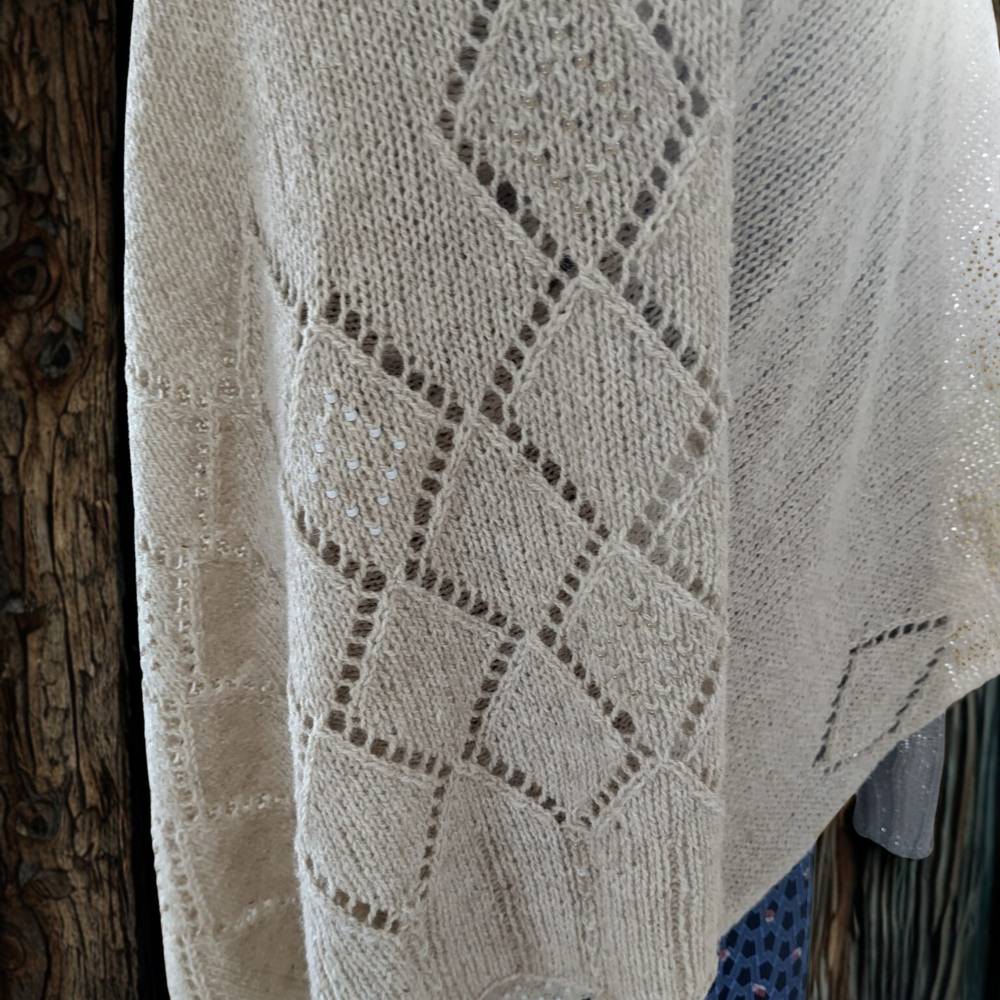 B!DESIGN by GiesingCrafts: One-Sleeve Shawl - XL Ein-Ärmel Schal Bild 3