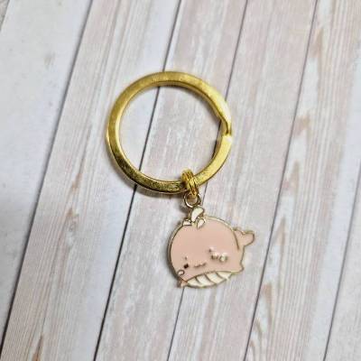 Rosa Wal Schlüsselanhänger – Niedliches Meerestier am goldfarbenen Schlüsselring