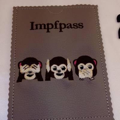 Affen nicht Sehen Hören Sprechen Individuelle Impfpasshülle aus besticktem Kunstleder – Handmade  12 x 15 cm