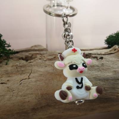 Krankenschwester Schlüsselanhänger 3D Kuh aus Silikon – personalisierbar & Geschenkidee für Pflegekräfte