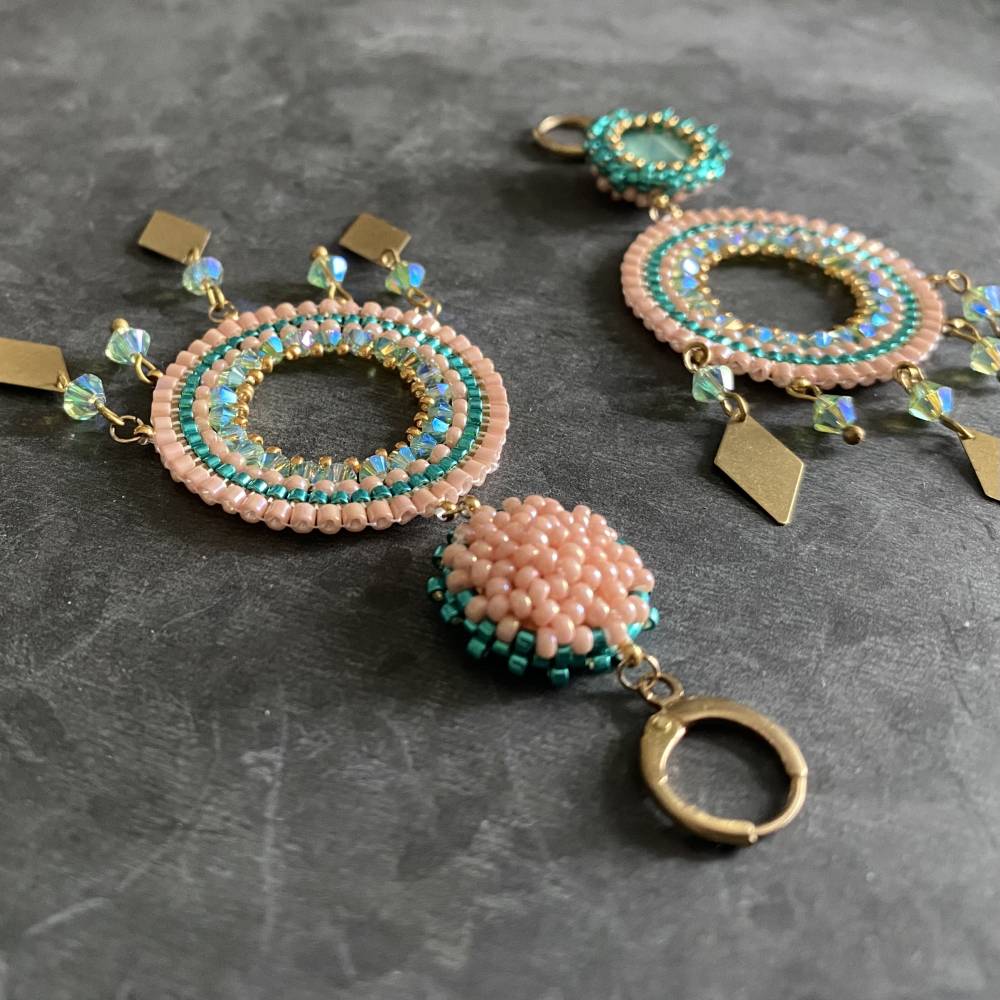 Karibik-Feeling für die Ohren: Statement-Ohrringe in Lachs & Türkis Bild 5