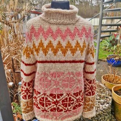 Pullover aus Islandwolle ***Norweger**onesize bis M/L