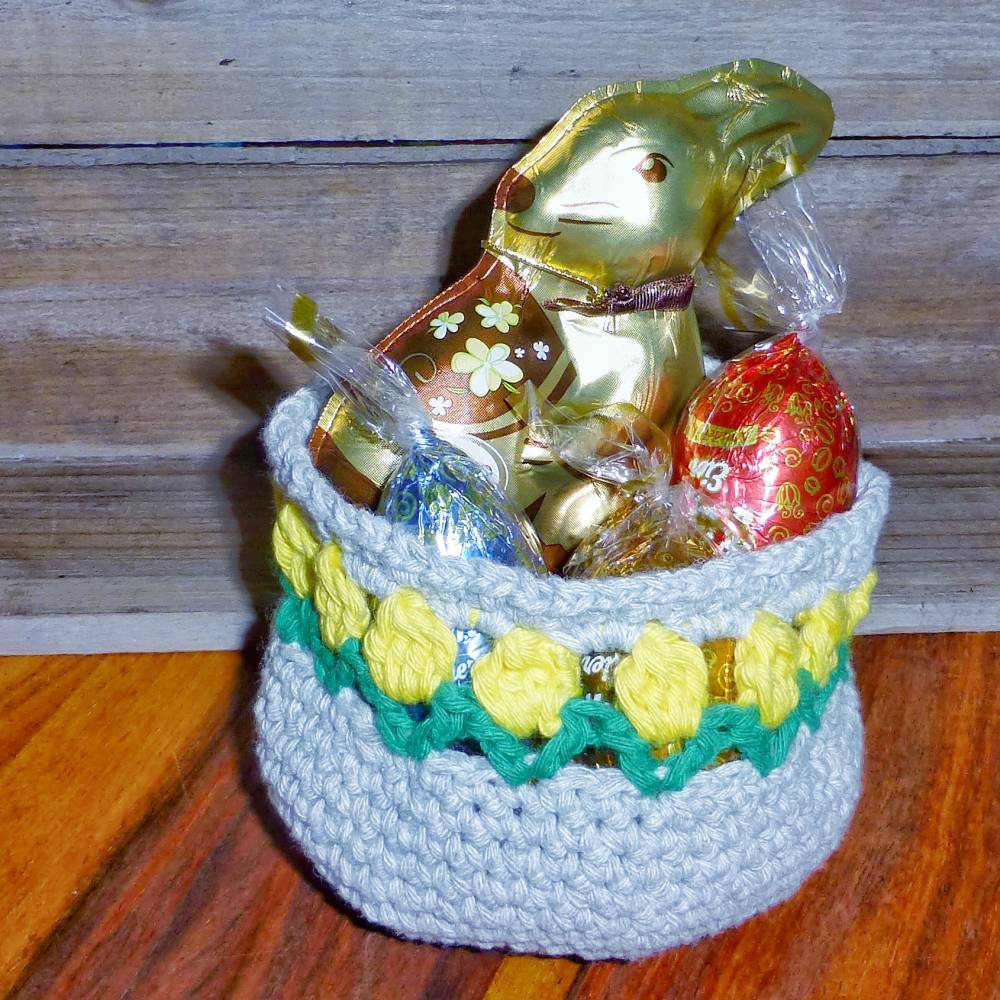 Kleines Tulpenkörbchen - kostenlose Häkelanleitung für ein kleines Körbchen zum bepflanzen /als Geschenkkörbchen Bild 5