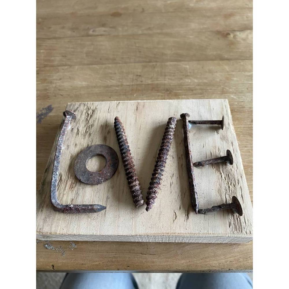 Love kleines Holzschild mit Botschaft, Upcycling, Spruchschild, kleines Geschenk Bild 9