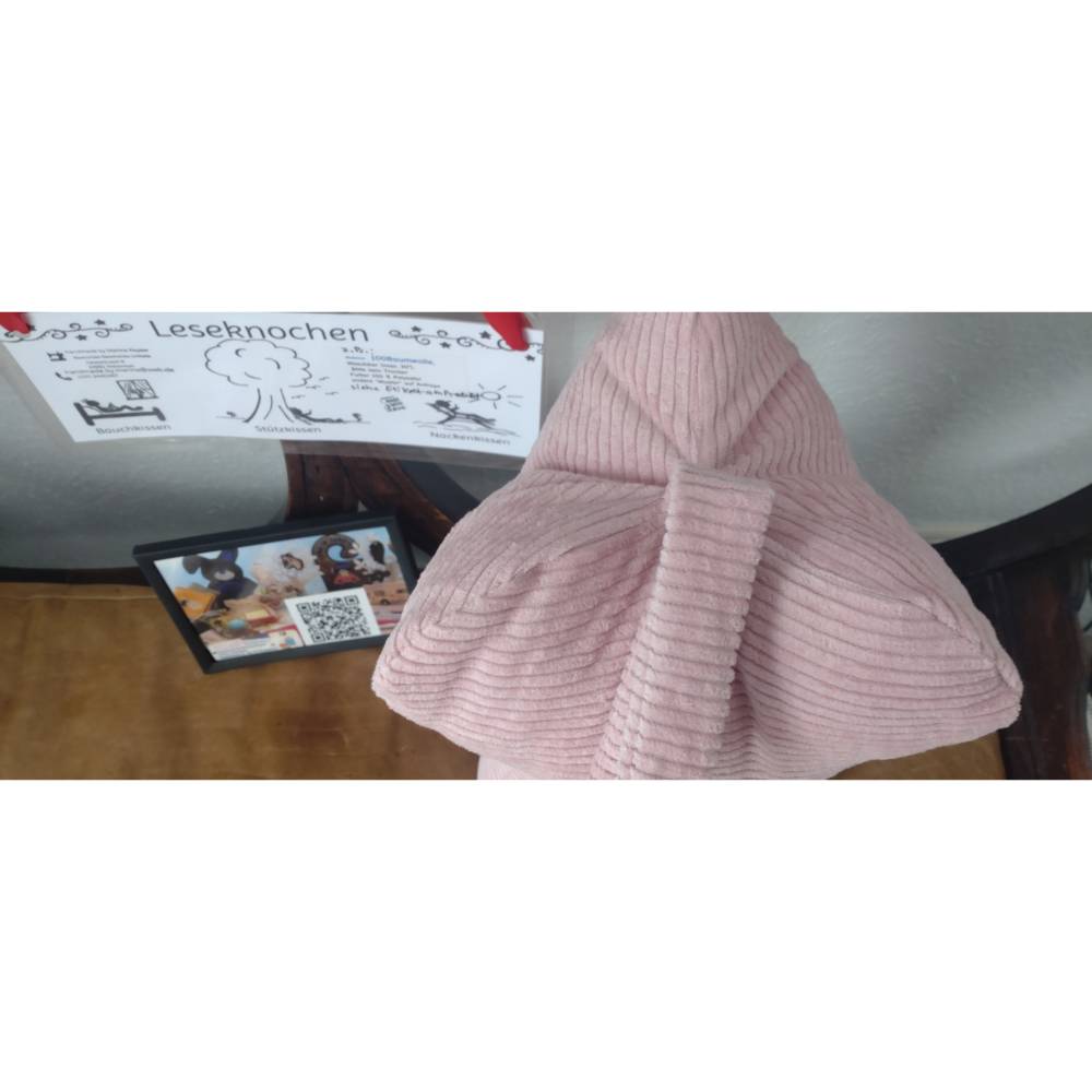40 x 23 cm ( + Band) rosa Leseknochen Nackenrolle Buchstütze Keilkissen handgemacht – personalisierbar, 100% Baum Bild 4