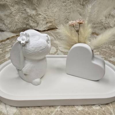 Deko-Set aus Raysin: Tablett mit Hase & Herz – Handgefertigte Frühlingsdeko