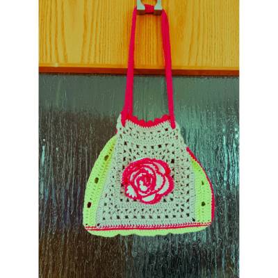 Gehäkelte Tasche Umhängetasche Gehäkelte Schultertasche 23 x 19 Granny bunt
