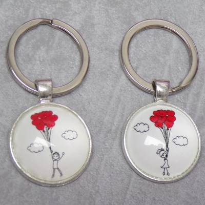 Paar Schlüsselanhänger Herz Set – Romantische Geschenkidee mit Luftballons & Personalisierung