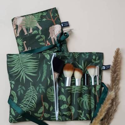 Personalisierte Kosmetiktasche, Schminktasche mit Spruch, Make up Tasche mit Namen und Fächern