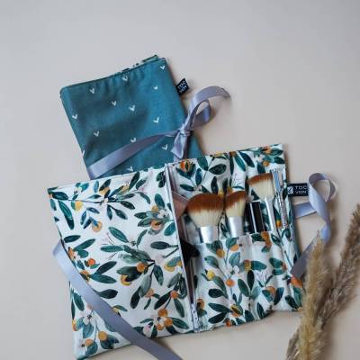 Personalisierte Kosmetiktasche, Schminktasche mit Spruch, Make up Tasche mit Namen und Fächern