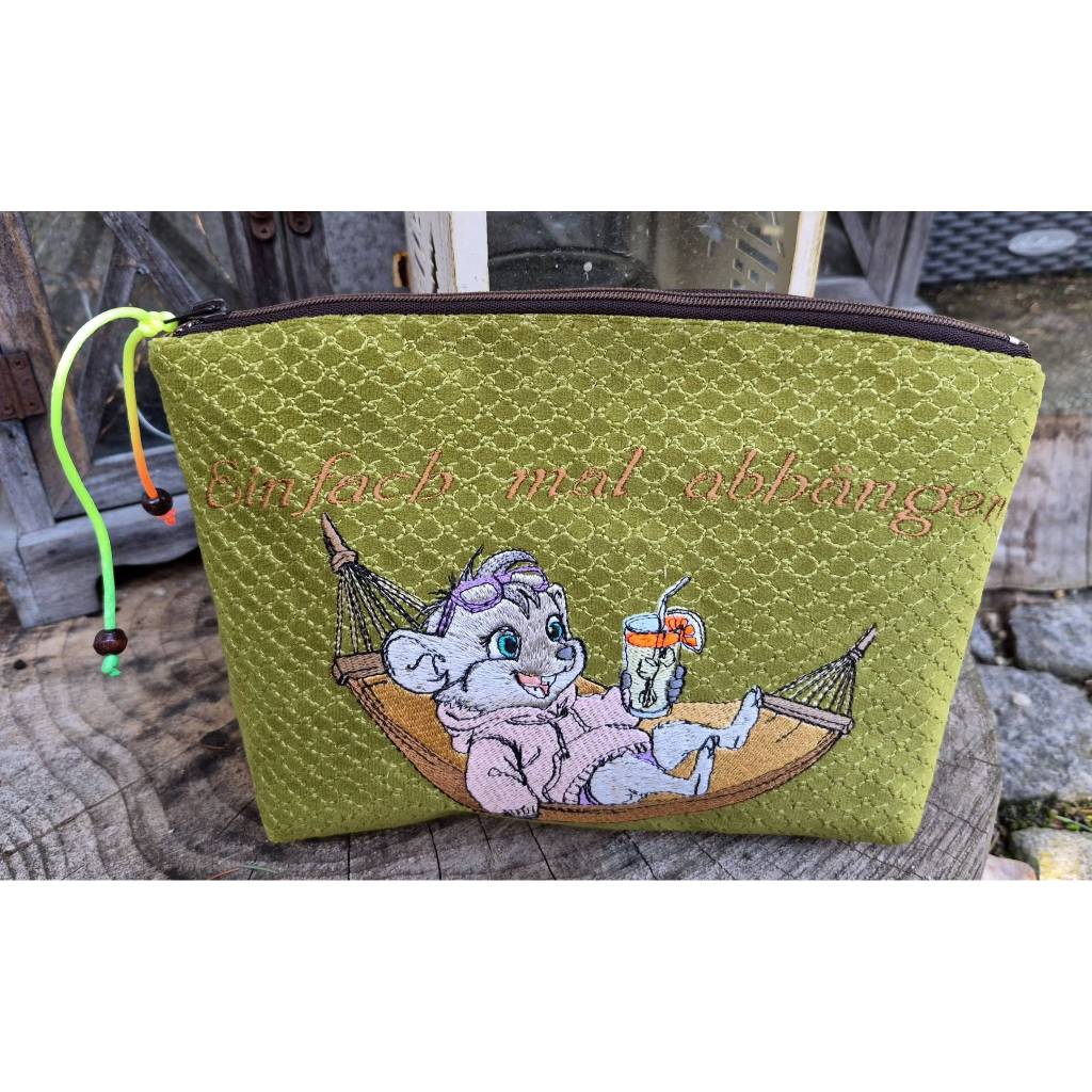 Maus in Hängematte 18-20x26-30cm, 21x40cm EXP – Chilliger Nager für gestresste Nadelkünstler Bild 6