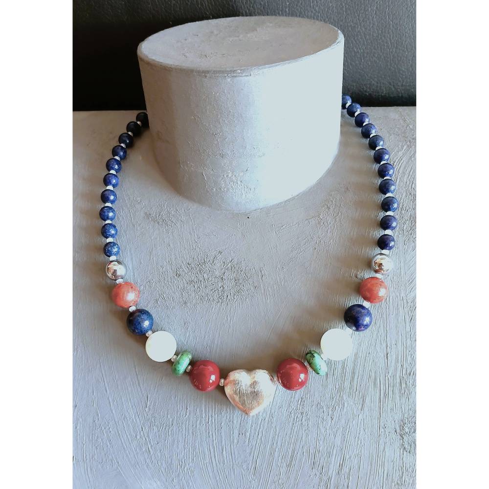 Romantische Edelsteinkette mit Silber-Herz, farbenfroh mit Lapislazuli, Perlen und Korallen, Unikat perfektes Geschenk Bild 1