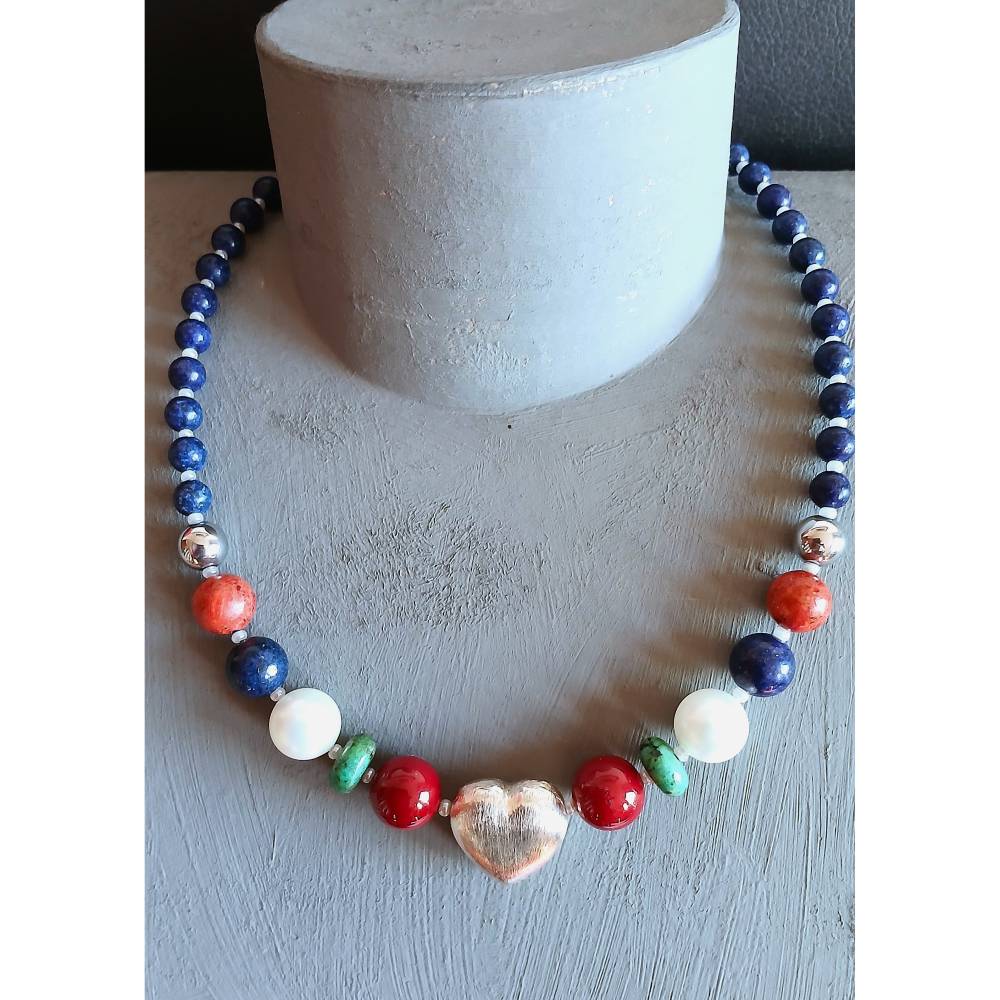 Romantische Edelsteinkette mit Silber-Herz, farbenfroh mit Lapislazuli, Perlen und Korallen, Unikat perfektes Geschenk Bild 3