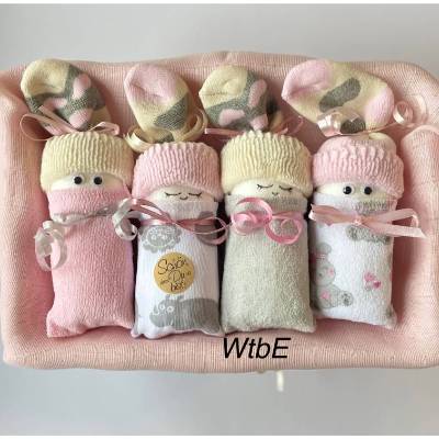 Windeltorte mit 4 Windelbabys für Mädchen, Geschenk zur Geburt, liebevoll gestaltetes Windelgeschenk