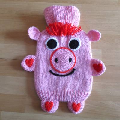 Gestrickter Wärmflaschenbezug - Schweinchen mit Herzen - inkl.Wärmflasche