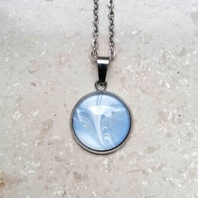 Miniaturacrylbild im Edelstahl-Anhänger (18mm) mit Halskette – Handgemaltes Unikat