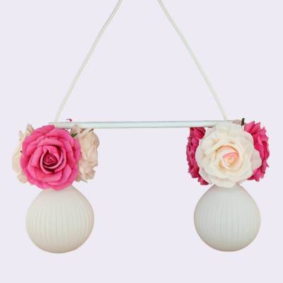 Romantische Lampe für Schlafzimmer, Mädchenzimmer, Jugend- und Kinderzimmer, hängend mit Rosenblüten in zartem Pastell