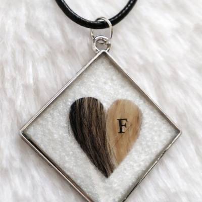 Individueller Tierhaarschmuck – persönliche Erinnerung an dein Haustier