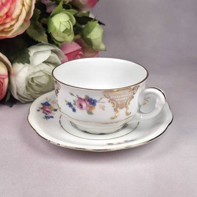 Vintage Victoria Porzellan Kaffeetasse mit Untertasse Rosen Vergissmeinnicht Goldrand