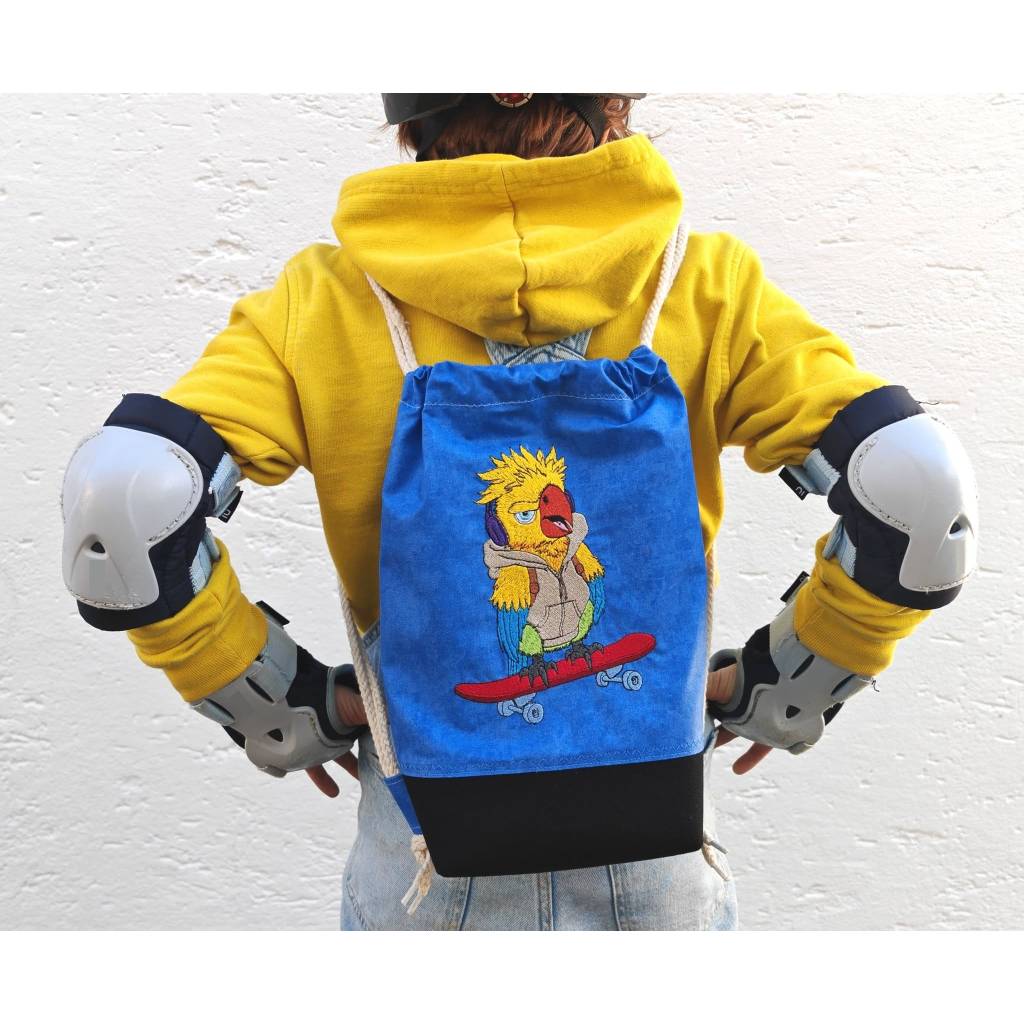 Papagei mit Skateboard Stickdatei 10x10cm – Cooles Vogelmotiv für deine Stickmaschine Bild 3