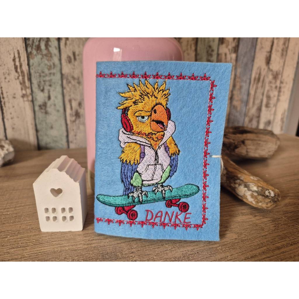 Papagei mit Skateboard Stickdatei 10x10cm – Cooles Vogelmotiv für deine Stickmaschine Bild 4