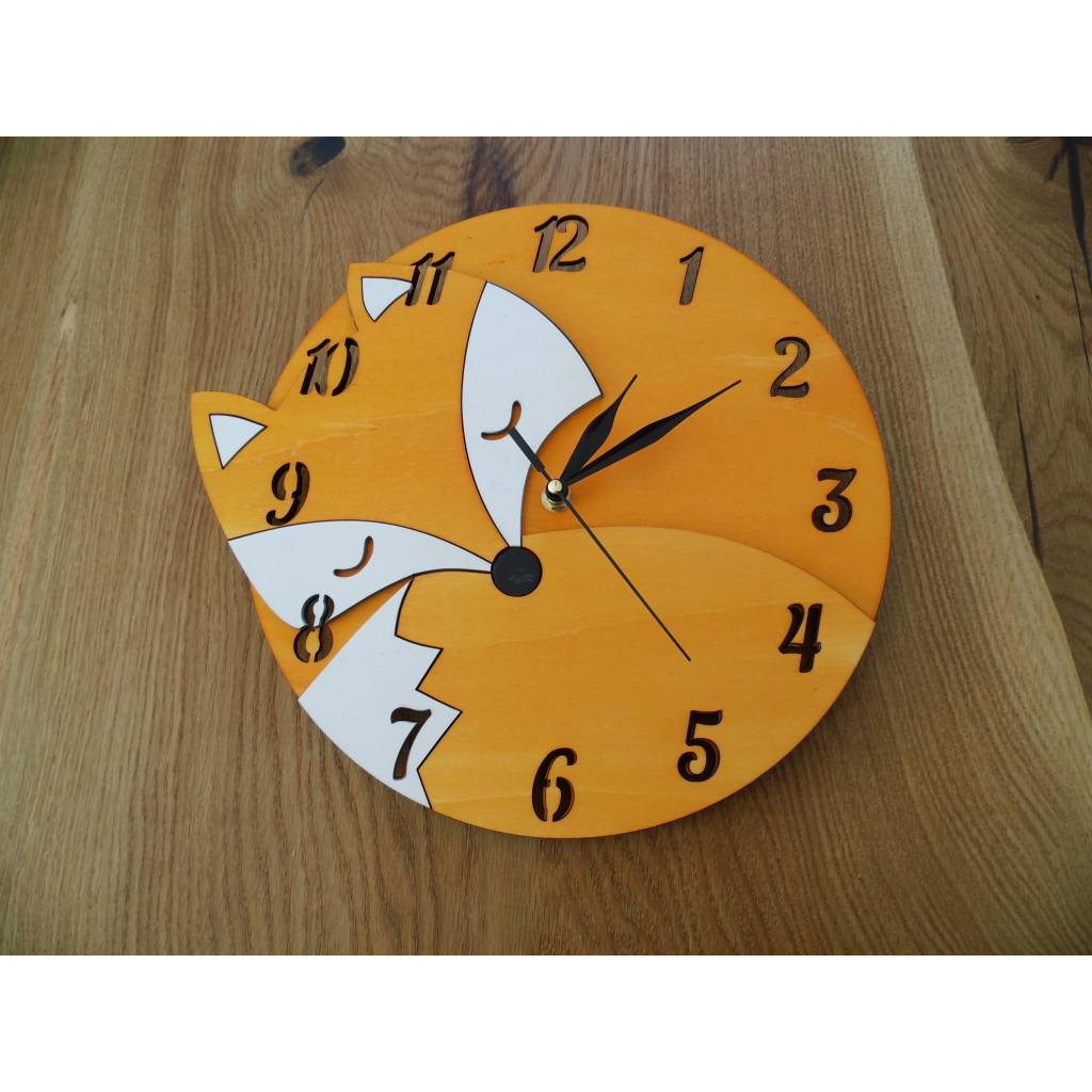 Schlafender Fuchs - 30 cm Kinder-Wanduhr mit leisem Laufwerk Bild 1