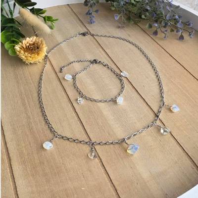 Handgefertigtes Schmuckset Opalith & Edelstahl Silber | Wasserfeste Kette & Armband | Edles Edelstein-Unikat
