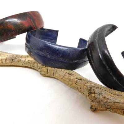 3 Leder Armreifen – Handgemachter Schmuck aus Westafrika für Damen & Herren