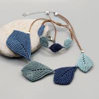 Makramee Schmuckset bestehend aus Kette und Armband im Blätterdesign in Blautönen