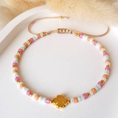 Armband Damen orange pink weiß mintgrün mit vergoldetem Kleeblatt – Geschenk für Frauen & Freundin