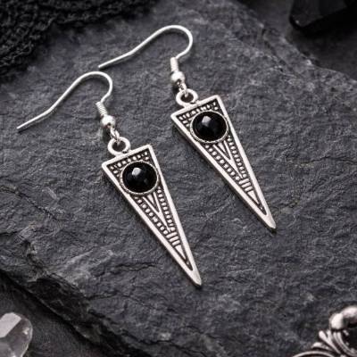 Elegante versilberte Ohrhänger mit langen Spitzen & schwarzen Steinchen – 925 Silber Gothic & Boho Schmuck