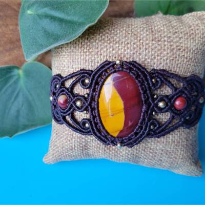 Makramee Armband mit Mookait & Messingperlen – Größenverstellbar & handgefertigt