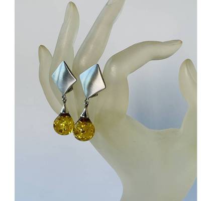 Handangefertigte Silberohrclips mit Bernstein Natur Pampel