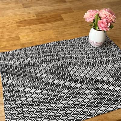 4-teiliges Tischset aus Leinen | Platzsets | Tischdekoration | handgefertigt schwarzes Muster