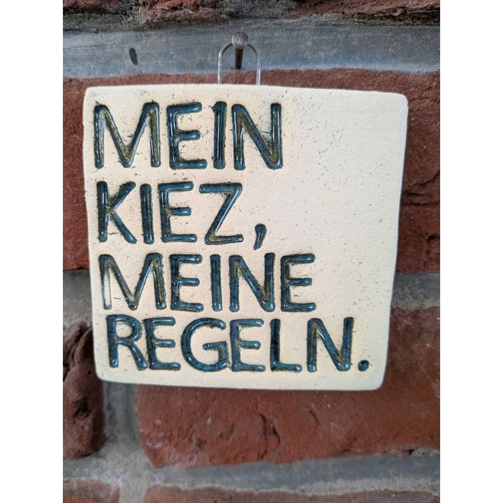 Handgefertigte Fliese "Mein Kiez" – Statement-Fliese aus Ton, 7,5 x 7,5 cm Bild 1